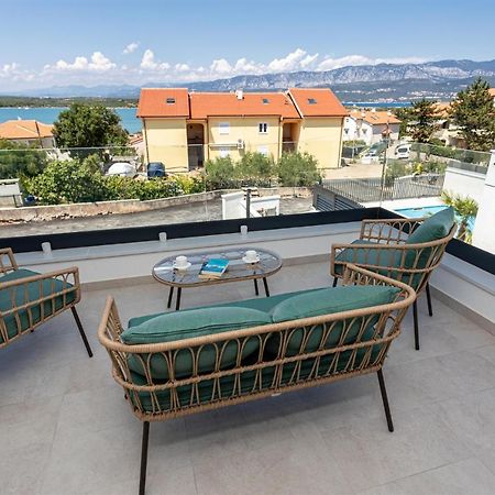 Villa Manhattan Добринь Экстерьер фото