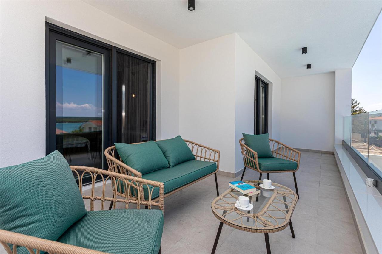 Villa Manhattan Добринь Экстерьер фото